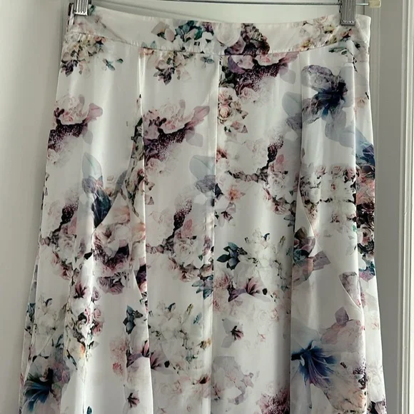 Show Me Your MuMu Princess Di Maxi Skirt Floral Bouquet - Picture 3 of 7